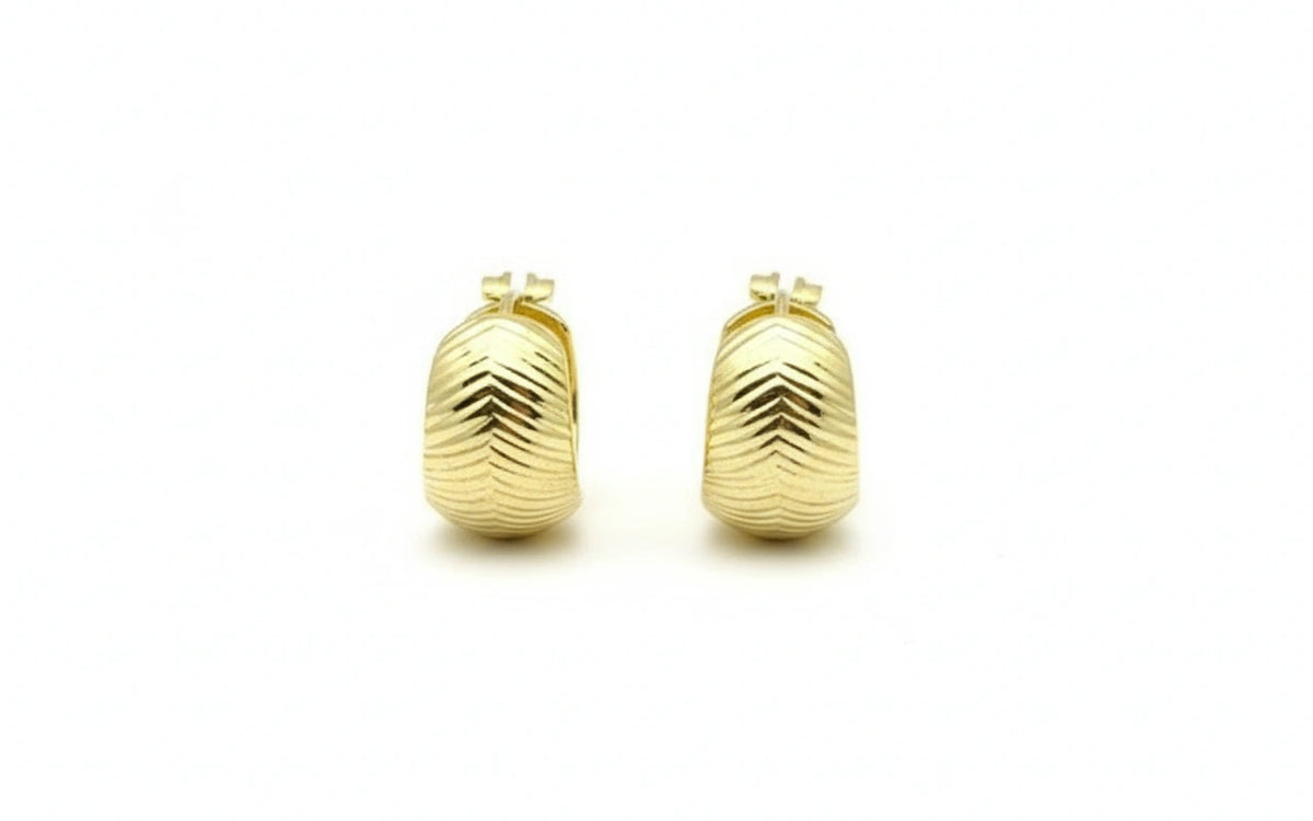 Aretes Huggies en Oro 14k con Textura Chevron