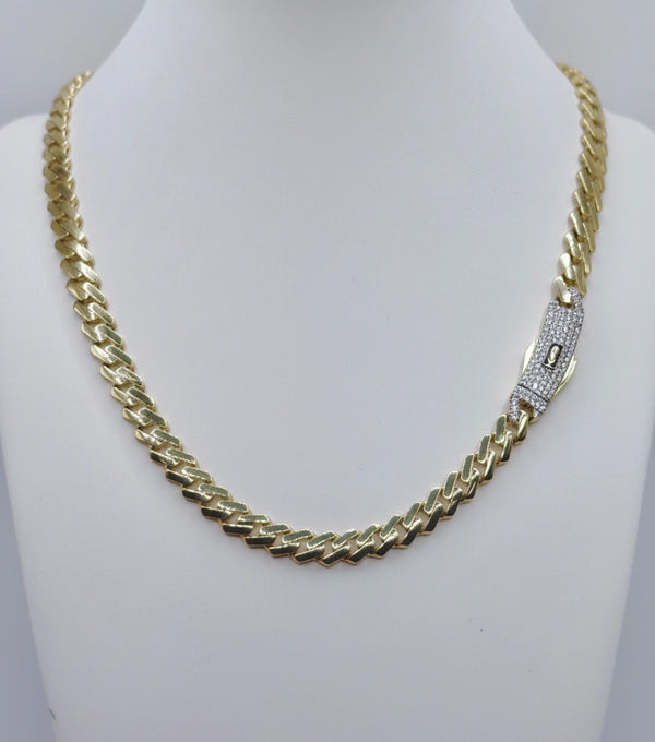 Cadena cuban 10k con broche pavé