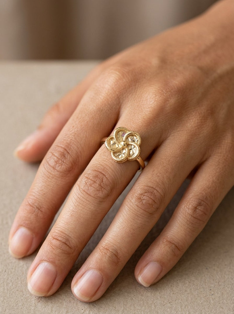 Anillo de oro 14k flor en espiral diamantada Mod 6076