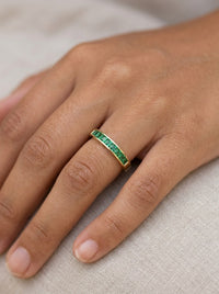 Anillo de oro 14k media churumbela con circonias verde esmeralda Mod 6110