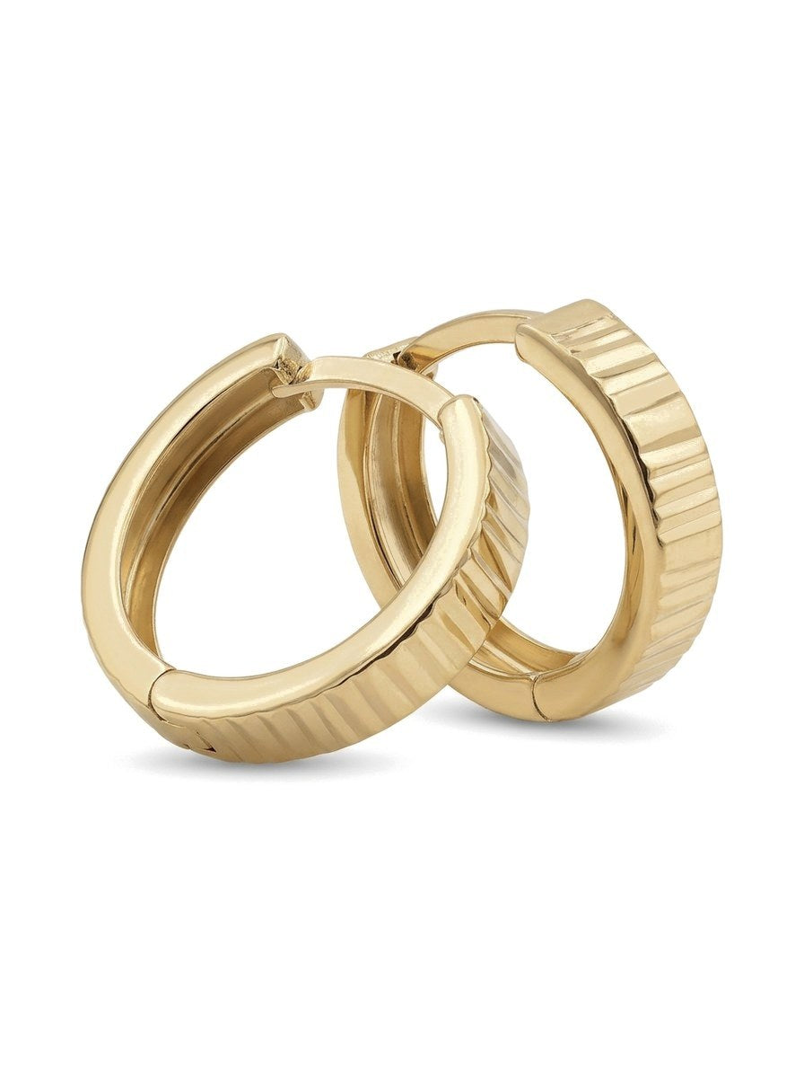 Huggies de oro 10k con rayas diamantadas diagonales Mod 6159