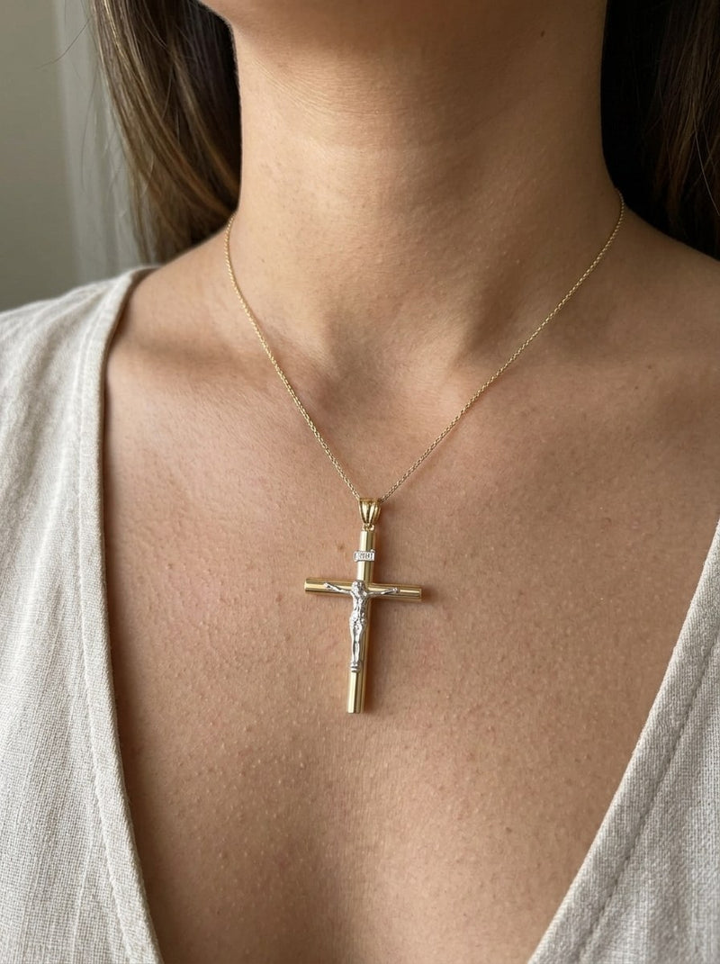 Dije de oro 14k de crucifijo tubular con Cristo en oro blanco Mod 6209 - 4 cm