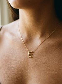 Gargantilla de oro 14k con inicial E burbuja Mod 6216 - 45 cm