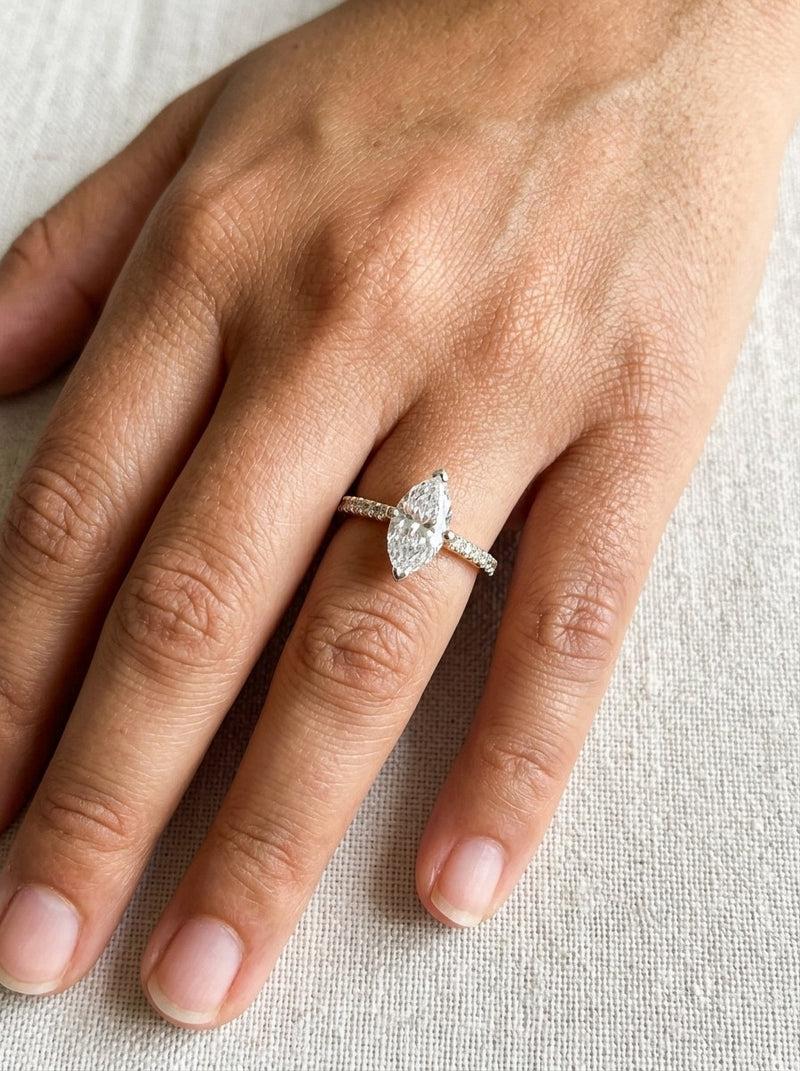 Anillo de oro 14k solitario con diamante de laboratorio corte marquesa Mod 6235