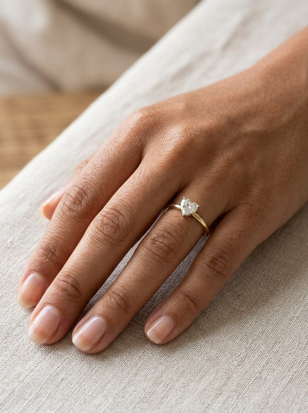 Anillo de oro 14k solitario con diamante de laboratorio corte corazón Mod 6236