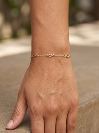 Pulsera de oro 14k con eslabones infinito Mod 6298 - 18 cm