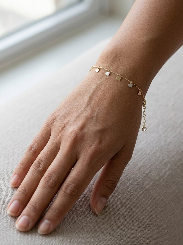 Pulsera de oro tricolor 14k con dijes de corazón colgantes Mod 6302 - 18 cm